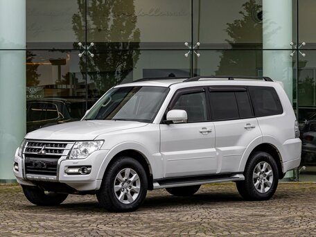 Mitsubishi Pajero IV Рестайлинг 1