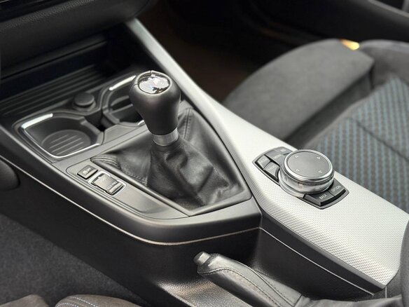 2015 BMW 1 серии 116i II (F20/F21) Рестайлинг, синий, 2150000 рублей - вид 24