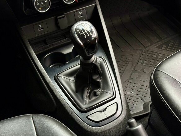 2025 Lada (ВАЗ) Vesta SW Cross I Рестайлинг (NG), белый, 1599000 рублей - вид 25