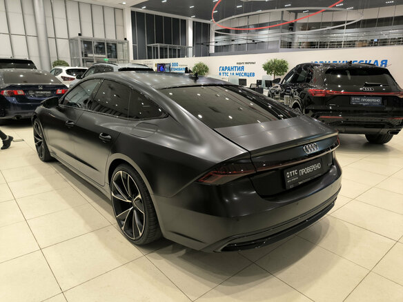 2020 Audi A7 55 TFSI e II (4K), серый, 4250000 рублей - вид 6