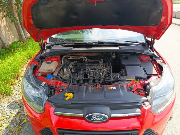 2014 Ford Focus III, красный, 1250000 рублей - вид 8