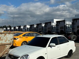 2017 Lada (ВАЗ) Priora I Рестайлинг, белый, 520000 рублей, вид 2