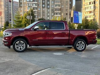 2023 Ram 1500 Crew Cab V, красный, 8700000 рублей, вид 2