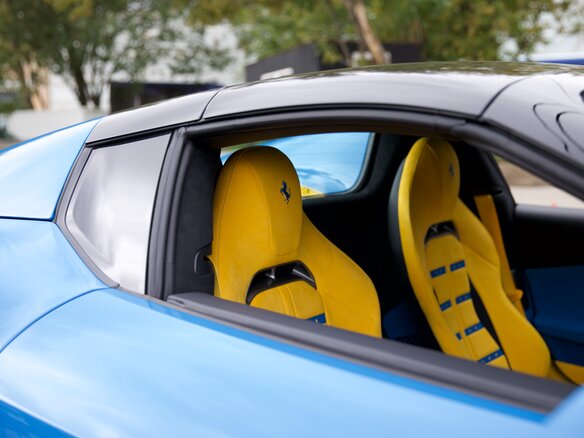 2025 Ferrari 12Cilindri Spider, синий, 85800000 рублей - вид 10