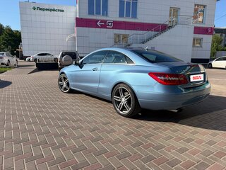 2010 Mercedes-Benz E-Класс 250 5G-Tronic IV (W212, S212, C207), голубой, 1300000 рублей, вид 3