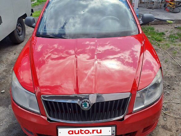 2011 Skoda Octavia II (A5) Рестайлинг, красный, 490000 рублей