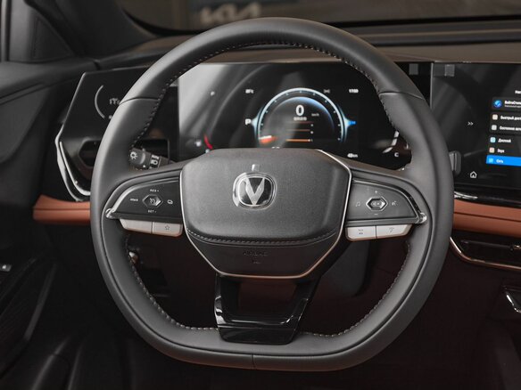 2026 Changan X5 Plus I, чёрный, 2099000 рублей - вид 10