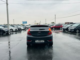 2011 Hyundai Solaris I, серый, 749999 рублей, вид 5