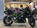 2021 Kawasaki Z 900, серый - вид 2
