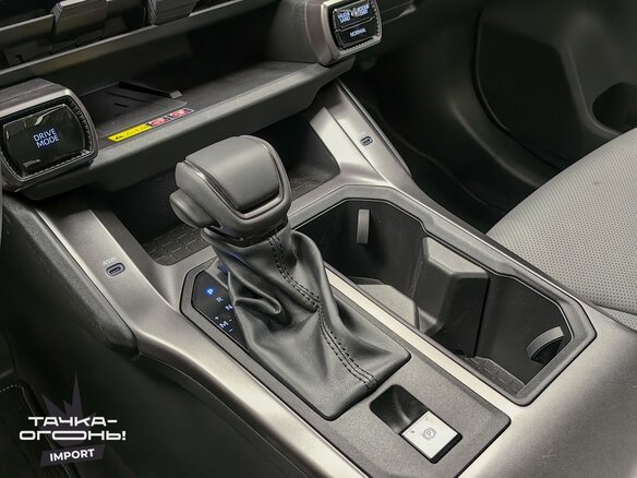 2026 Toyota RAV4 VI (XA60), белый, 4250000 рублей - вид 13