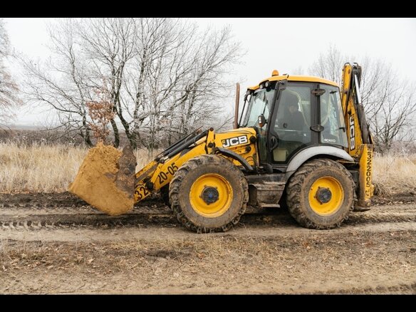 2011 JCB 4CX, жёлтый, 5000000 рублей - вид 4