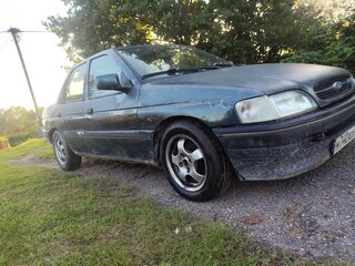 1993 Ford Orion III, серебристый, 75000 рублей, вид 2