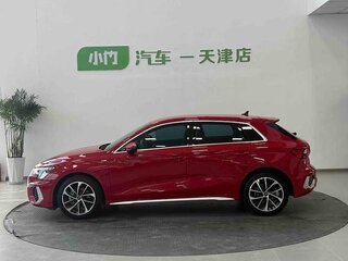 2022 Audi A3 Sportback 35 TFSI IV (8Y), красный, 1915000 рублей, вид 3