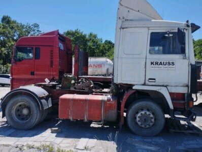 1988 Volvo F-Series, белый, 200000 рублей, вид 3