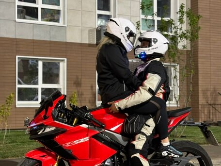 2025 Voge 525RR, красный, 465000 рублей, вид 2