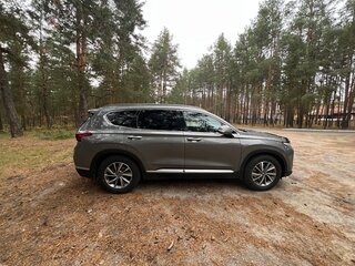 2019 Hyundai Santa Fe IV, серый, 2800000 рублей, вид 4