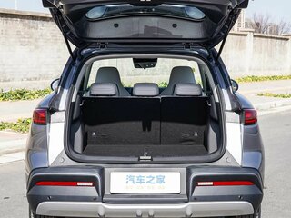 2026 BYD Yuan Up 45.12 kWh, серый, 2600000 рублей, вид 5