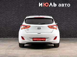 2015 Hyundai i30 II Рестайлинг, белый, 1230000 рублей, вид 5