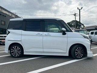 2023 Toyota Roomy I Рестайлинг, белый, 920000 рублей, вид 5