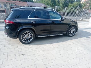 2019 Mercedes-Benz GLE 400 d II (V167), чёрный, 9500000 рублей, вид 4