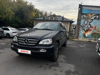 2001 Mercedes-Benz M-Класс 500 I (W163) Рестайлинг, синий, 720000 рублей, вид 1