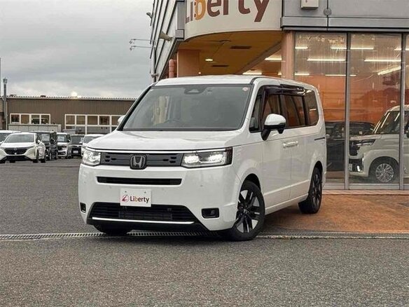 2023 Honda Stepwgn VI, белый, 1730000 рублей