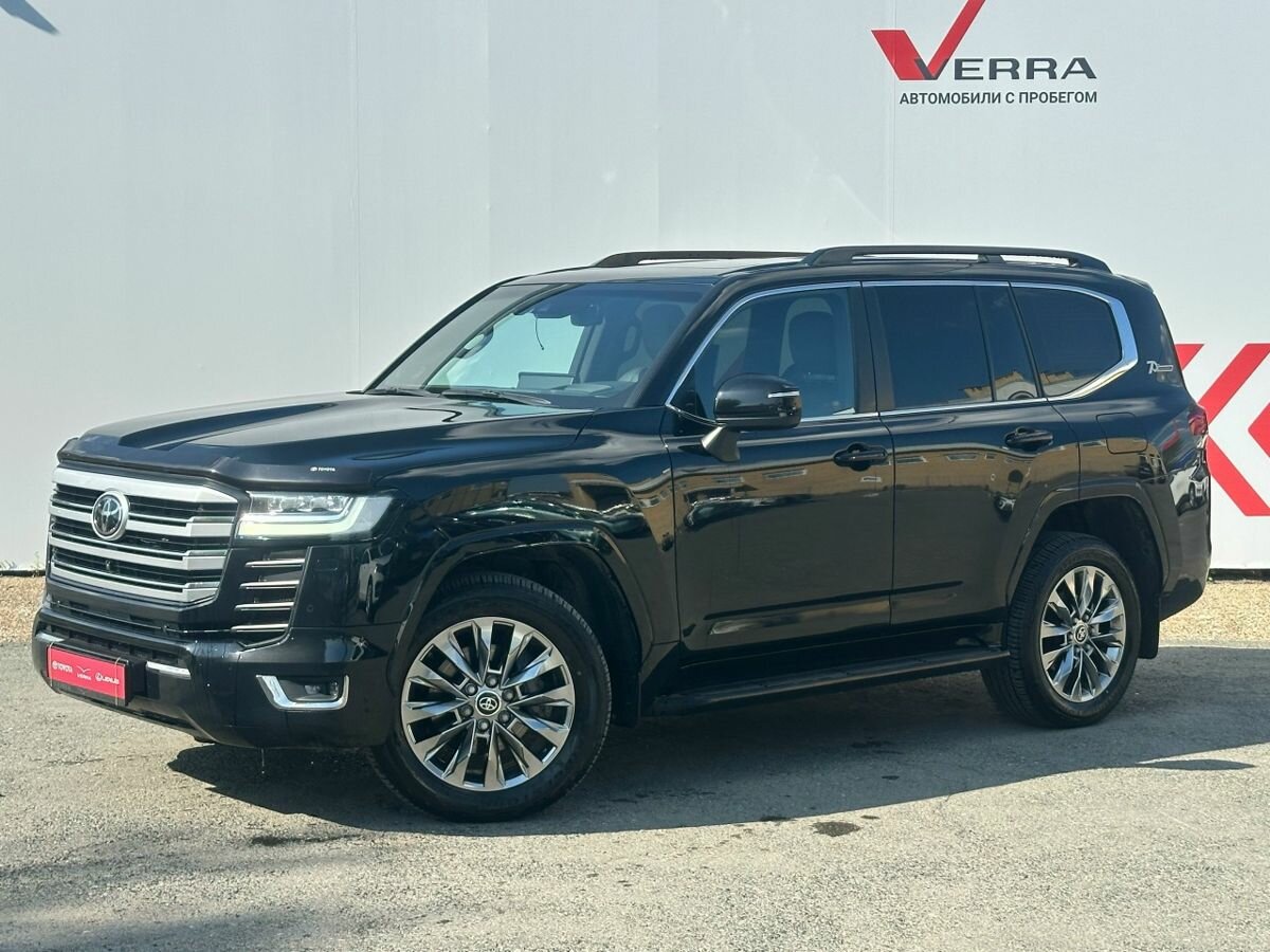 Открыть фотографии: Toyota Land Cruiser 300 Series