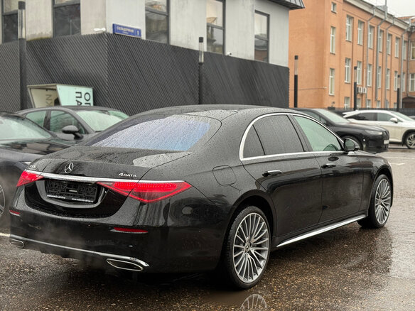 2025 Mercedes-Benz S-Класс 500 Long 4MATIC VII (W223), чёрный, 14090000 рублей - вид 4