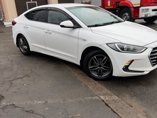 2017 Hyundai Elantra VI (AD), белый, 1100000 рублей, вид 5