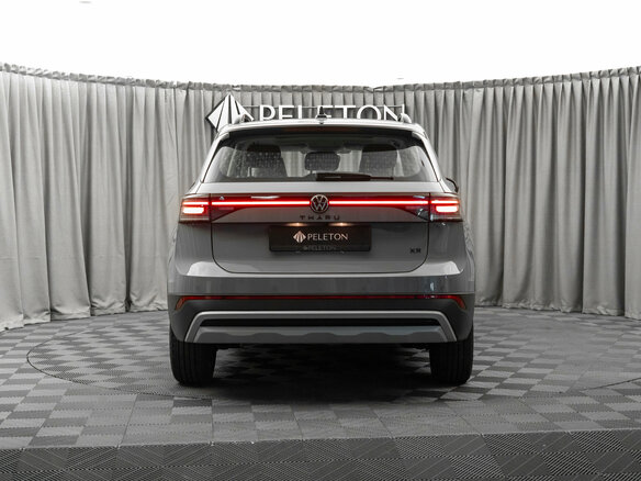2026 Volkswagen Tharu XR, серый, 2900000 рублей - вид 5