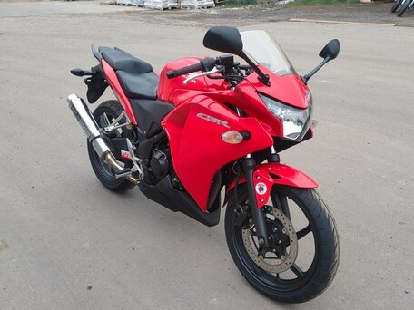 2014 Honda CBR 250R, красный, 349000 рублей, вид 2