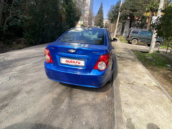 2013 Chevrolet Aveo II, синий, 470000 рублей - вид 1
