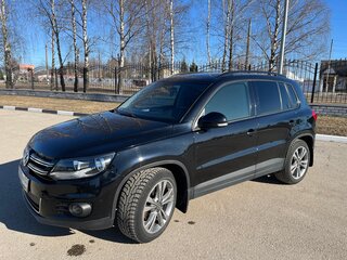 2013 Volkswagen Tiguan I Рестайлинг, чёрный, 799999 рублей, вид 1