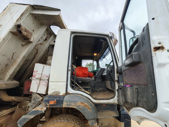 2004 Iveco EuroTrakker, белый, 850000 рублей - вид 11