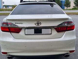 2017 Toyota Camry VII (XV50) Рестайлинг 2, белый, 2515000 рублей, вид 4