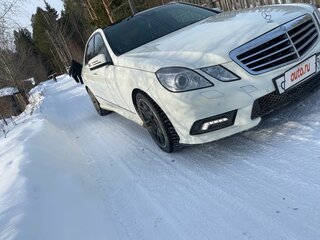 2011 Mercedes-Benz E-Класс 350 IV (W212, S212, C207), белый, 1250000 рублей, вид 5