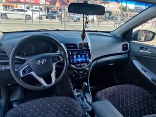 2015 Hyundai Solaris I Рестайлинг, серый, 900000 рублей, вид 5