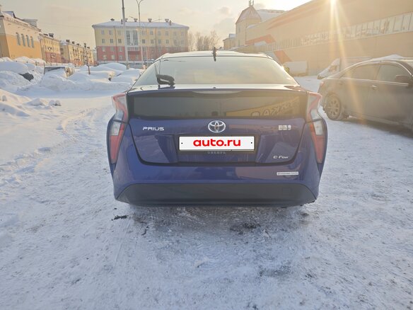 2016 Toyota Prius IV (XW50), синий, 1499000 рублей - вид 9