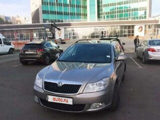 2011 Skoda Octavia DSG7 II (A5) Рестайлинг, серый, 800000 рублей, вид 3