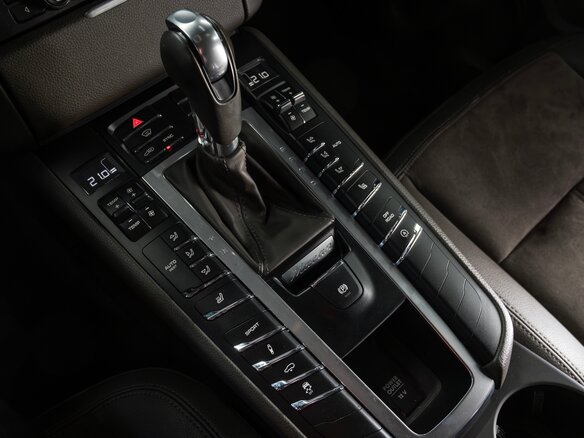 2015 Porsche Macan S I, чёрный, 3000000 рублей - вид 14