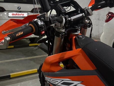 2021 KTM 690 Enduro R, оранжевый, 1100000 рублей, вид 2