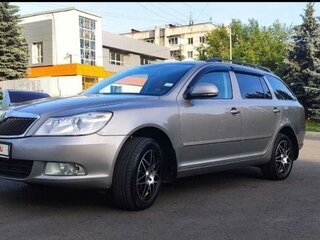 2011 Skoda Octavia DSG7 II (A5) Рестайлинг, серый, 800000 рублей, вид 1