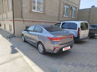 2017 Kia Rio IV, серый, 950000 рублей, вид 5