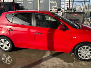 2009 Hyundai i30 I, красный, 400000 рублей, вид 2