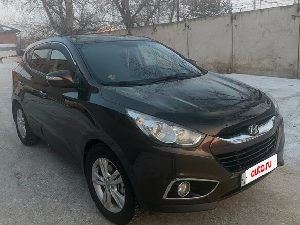 2013 Hyundai ix35 I, коричневый, 1550000 рублей - вид 1