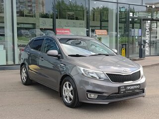 2017 Kia Rio III Рестайлинг, серый, 852000 рублей, вид 3