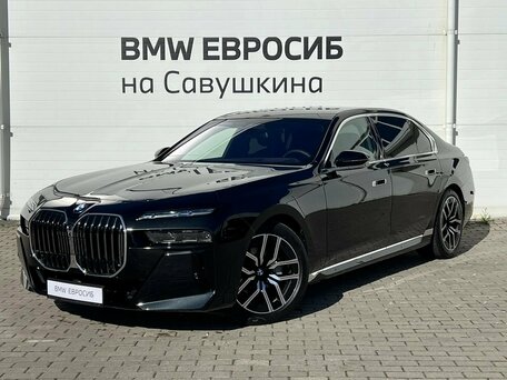 BMW 7 серии VII (G70)