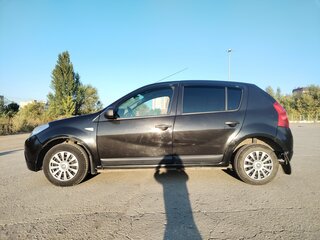 2012 Renault Sandero I, чёрный, 420000 рублей, вид 4