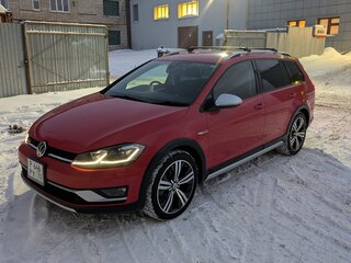 2017 Volkswagen Golf Alltrack VII Рестайлинг, красный, 2150000 рублей, вид 2