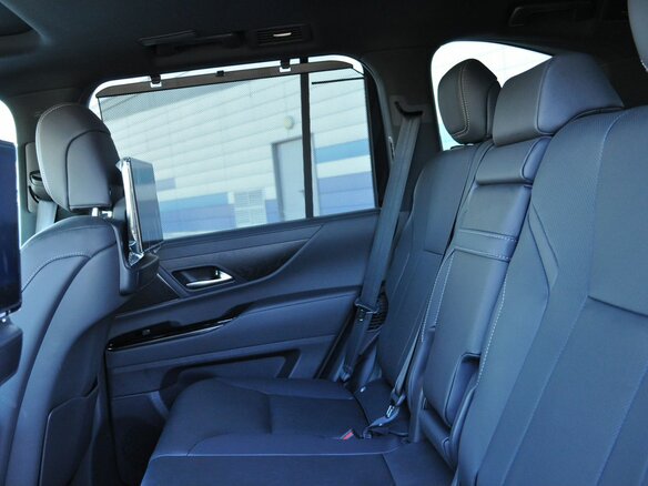 2026 Lexus LX 600 IV, чёрный, 19100000 рублей - вид 32